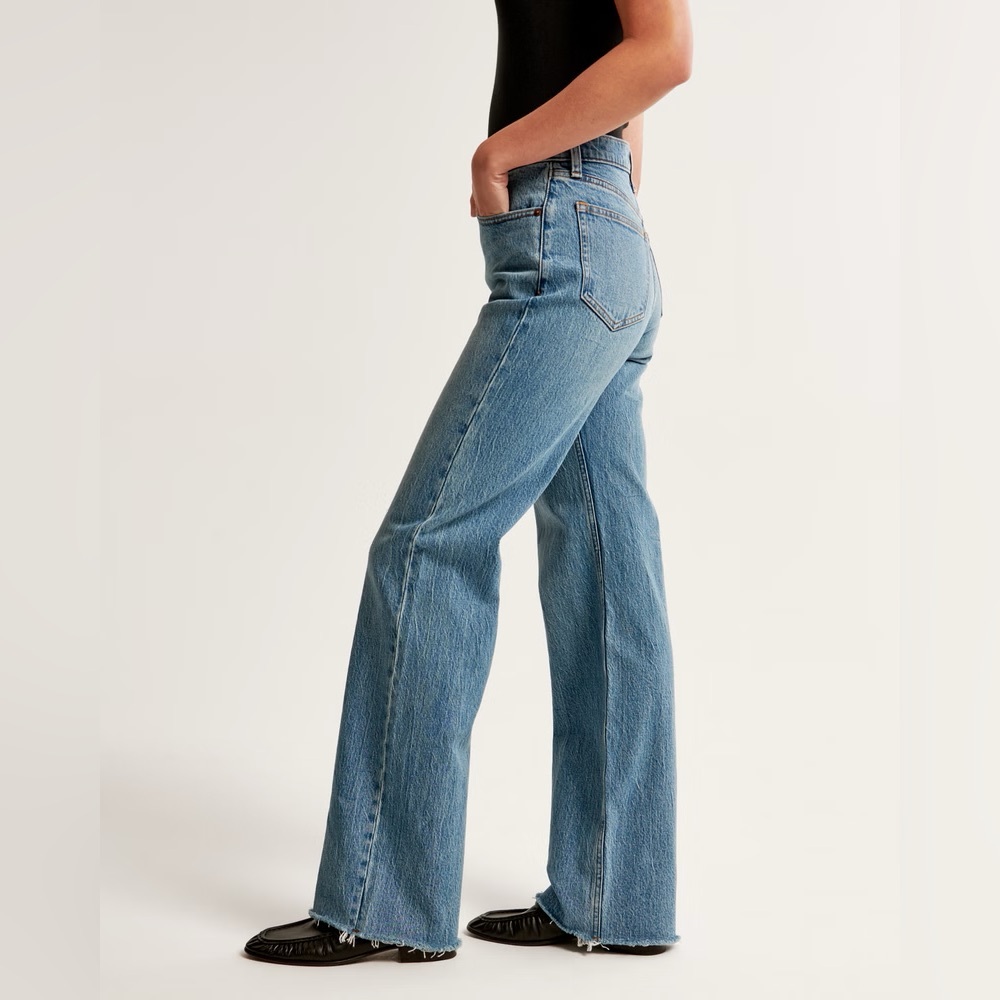 Abercrombie & Fitch 90’s Relaxed High Rise Jeans